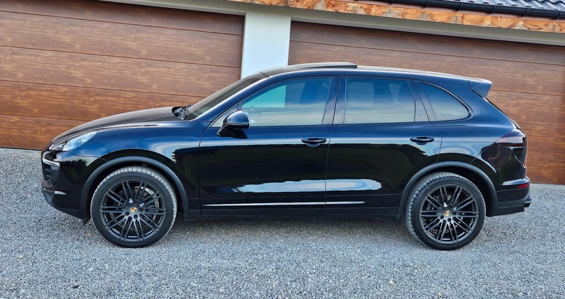 Porsche Cayenne cena 169000 przebieg: 89000, rok produkcji 2015 z Skaryszew małe 56